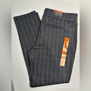 Dalia Women's Pull-On Ponte Pant